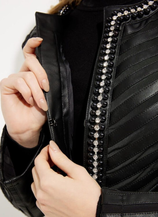 Joseph Ribkoff, Czarna kurtka z ekologicznej skóry oraz siateczki.