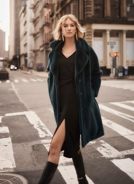 Joseph Ribkoff sztuczne futerko butelkowa zieleń z wykładanym kołnierzem 243902-2