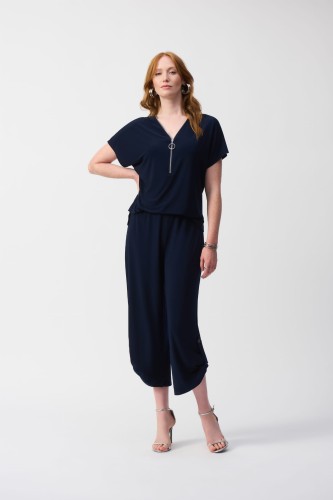 Joseph Ribkoff kombinezon z krótkim rękawem, zdobiony zameczkiem czarny i granat 251044-2166-1.jpg