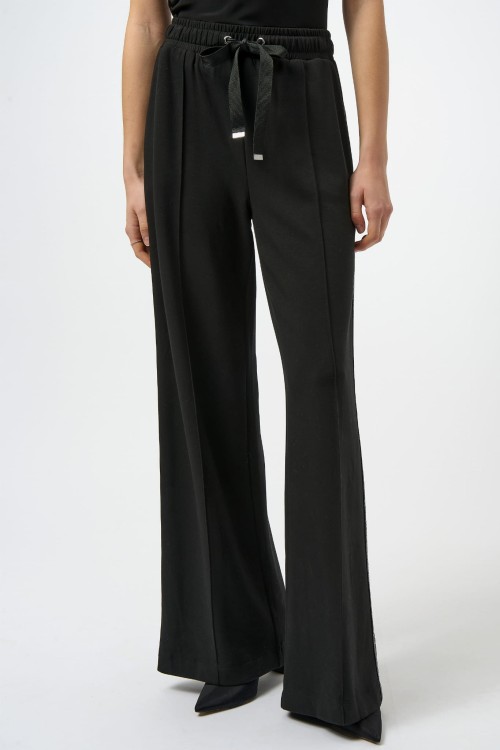 Joseph Ribkoff 254960-11 czarne spodnie z szeroką nogawką i srebrnym lampasem-2