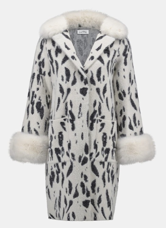 Joseph Ribkoff-253904-4294-futerkowy płaszcz z motyem dalmatynczyka_5.jpg