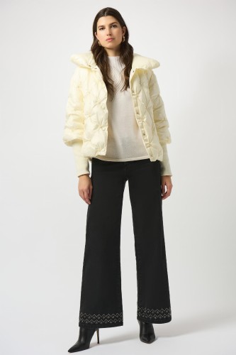 Joseph Ribkoff kremowa pikowana z  kurtka krótka z kołnierzem 253931-3984-3.jpg