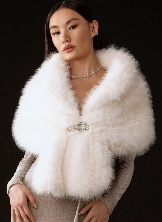 Joseph Ribkoff. Etola ze sztucznego futerka.