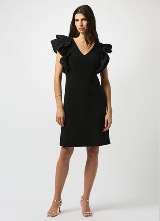 Joseph Ribkoff czarna sukienka z efektownym rękawkiem ala motyl 251733-11-1